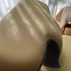 ニトリ 回転ゲーミングチェアチェアテーブル付きの画像