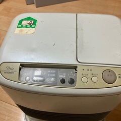 灯油ファンヒーターの画像