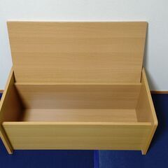 ベンチ収納を譲りますの画像