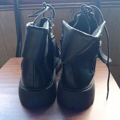 新品 24.5cm レディース ブーツ ブラック 厚底 シューズ サイドゴア 識別番号:【B112-Z】の画像