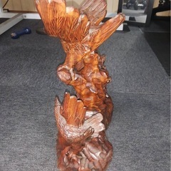 【木彫り】鷹の置物 一本木 彫刻 迫力ある縁起物 インテリア 開運 木製オブジェの画像