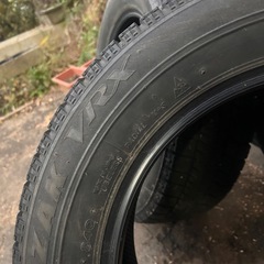 スタッドレスタイヤの画像