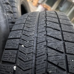 スタッドレスタイヤの画像