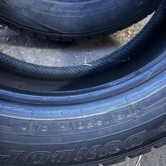 スタッドレスタイヤの画像