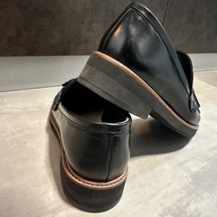 TSUMORI CHISATOの黒ローファー【23.5cm】の画像