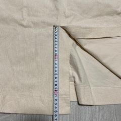 ユニクロ　コーデュロイスカートの画像