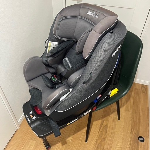 Aprica クルリラプレミアムAB チャイルドシート