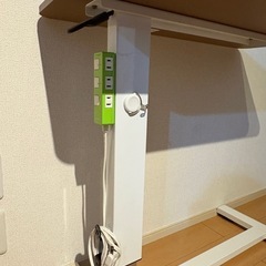 昇降デスク ニトリ オフィスチェア 2点セットの画像