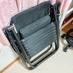 【美品】アウトドアチェア リクライニングチェア 折りたたみ 軽量 ハイバック サイドテーブル ヘッドレスト付き 無段階 耐荷重120kg の画像