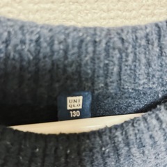 130cm ユニクロ　スフレヤーンセーターの画像