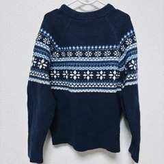 130cm ユニクロ　スフレヤーンセーターの画像