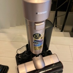 （お取引き中になります）アイリスオーヤマ　スティッククリーナー（ピンクゴールド）の画像