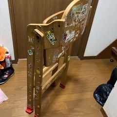 ミッキーマウス　レトロ木製ローチェアの画像