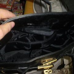 VenDome 　女性カバン　横幅41㎝くらい　取っ手　黒色の画像