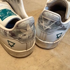 adidas スニーカー 22.0cmの画像