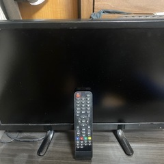 テレビとテレビ台の画像