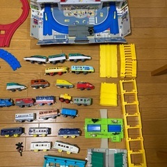 
プラレール　まとめ売り　レール　車両　ひろげて立体　トミカとプラレールの街マップの画像