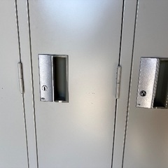 ☆4人用ロッカー　幅90cm 奥51.5cm 高179cm プラスの画像