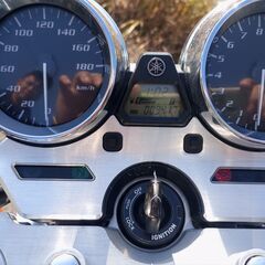 ヤマハ XJR1300 超低走行車 ９４１７Km 美品 2003年 平成15年式　マイナーチェンジ後 の画像