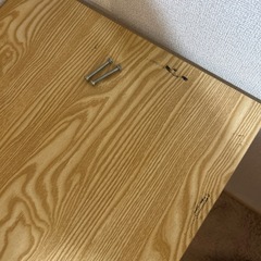 【２セット売ります】パソコンデスク　テーブル　棚付きの画像