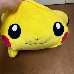 ピカチュウのクッションの画像