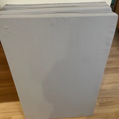 
折りたたみ　マットレス シングル 8cm厚　硬質ウレタンでしずみこみしにくいの画像