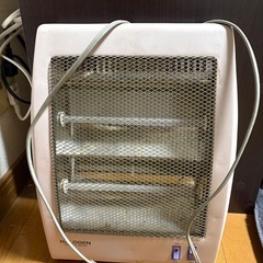 ハロゲンヒーター ピンクの画像