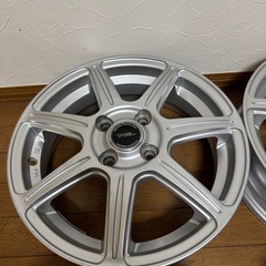 スタッドレスタイヤにおすすめの7本スポーク１５インチアルミホイール🛞の画像