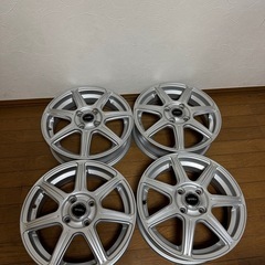 スタッドレスタイヤにおすすめの7本スポーク１５インチアルミホイール🛞の画像
