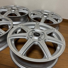 スタッドレスタイヤにおすすめの7本スポーク１５インチアルミホイール🛞の画像