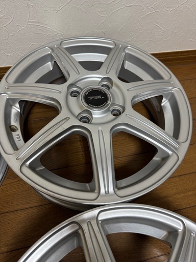 スタッドレスタイヤにおすすめの7本スポーク１５インチアルミホイール?