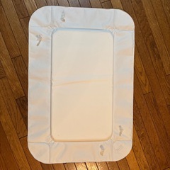 IKEA 
SKOTSAM ショートサム ベビーケアマット、ホワイト、53x80x2 cmの画像