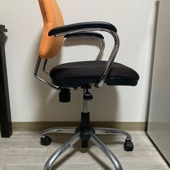 ELECOM コンピュータチェアの画像