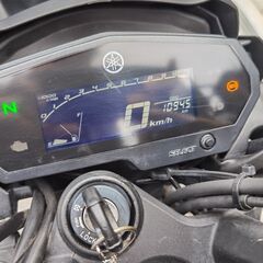 ヤマハ　FZS25　250cc　2022年式　ABS　1万KM　減算歴なし　綺麗　愛知発　発送、直接引取可能　書類完備　詳細写真、始動動画ありの画像