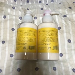 ２本セット　松山油脂　ハンズ　コラボのボディローションの画像