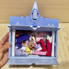 アナと雪の女王、コテージ、アレンデール城の画像