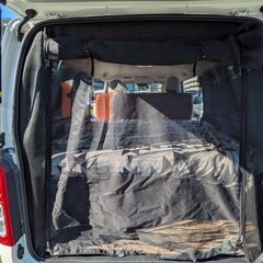 ハイエース　スーパーGL　後部ドア　防虫ネット　網戸の画像