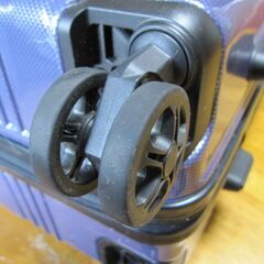 キャリーケース 中型◆使用僅かきれい 頑丈ですの画像