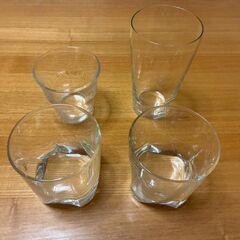 【無料】カクテルシェーカー、ウイスキーグラス、急須、お皿などの画像