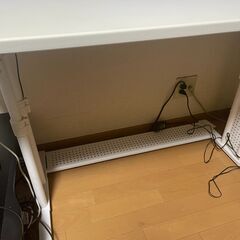 【お譲りします】Bauhutte デスク（幅120cm×奥行55cm・ホワイト・高さ調整可）の画像