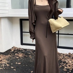 ブラウン キャミロングワンピース カーディガン セットの画像