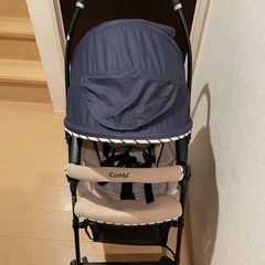 コンビ　ベビーカー　スゴカル4キャスエアー
の画像
