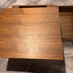 lushroom 昇降式テーブルの画像