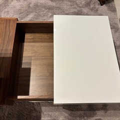 lushroom 昇降式テーブルの画像