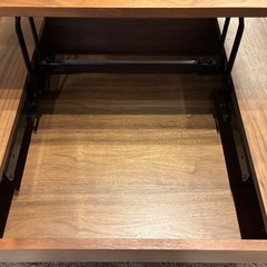 lushroom 昇降式テーブルの画像