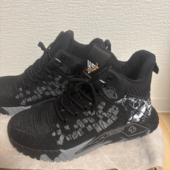 【新品】🉐安全靴の画像