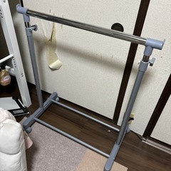 洋服かけの画像