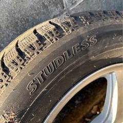 スタッドレスタイヤの画像
