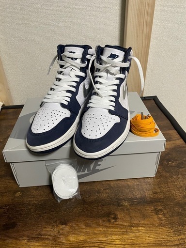 NIKE エアジョーダン1