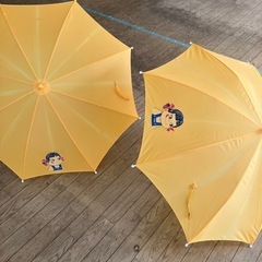 ☆ペコちゃん傘　かさ　黄色い傘の画像